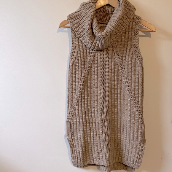 Banana Republic Sweater Vest Tunic - Picture 3 of 8
